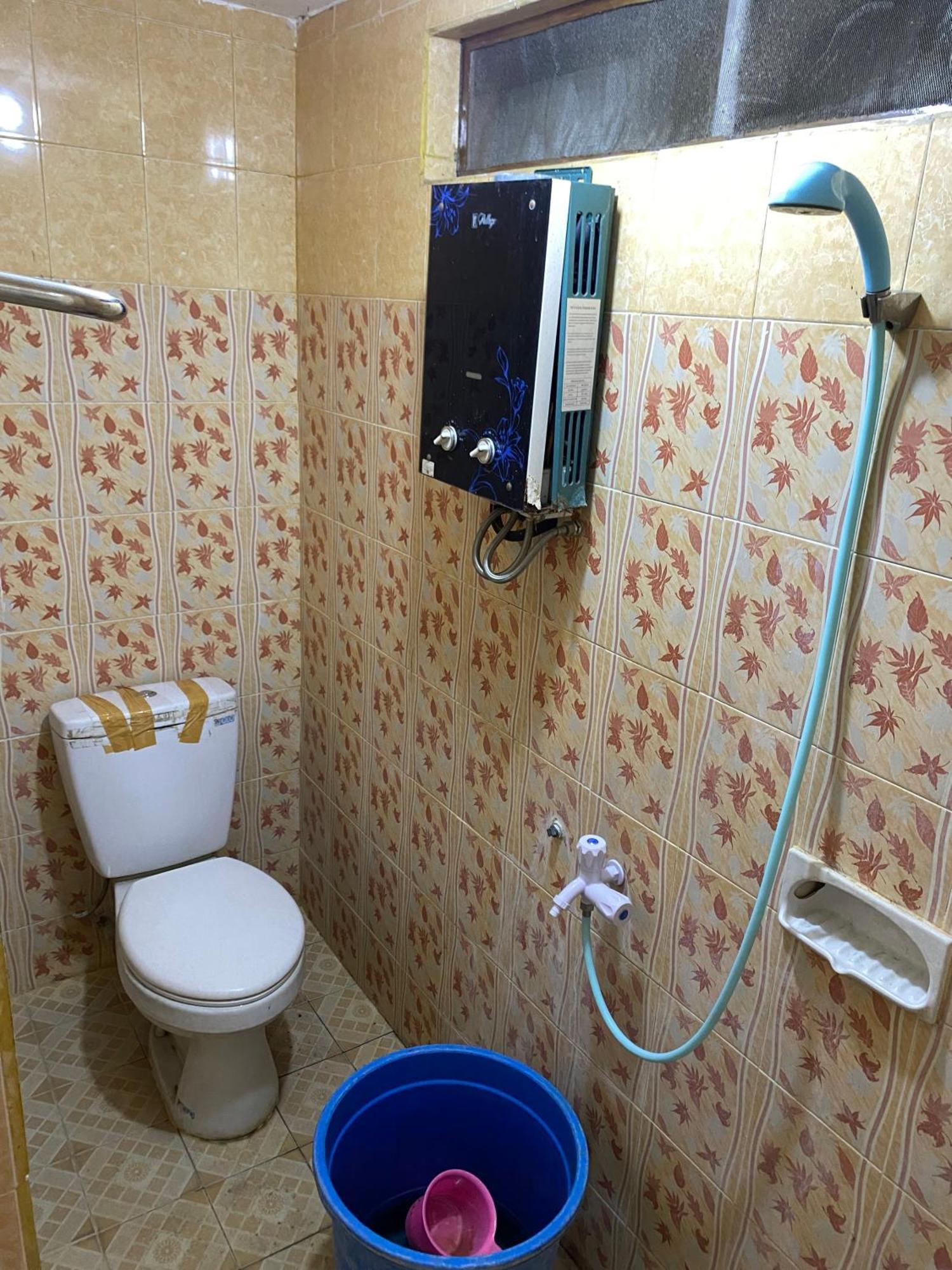 Parikesit Guest House Yogyakarta Exterior foto
