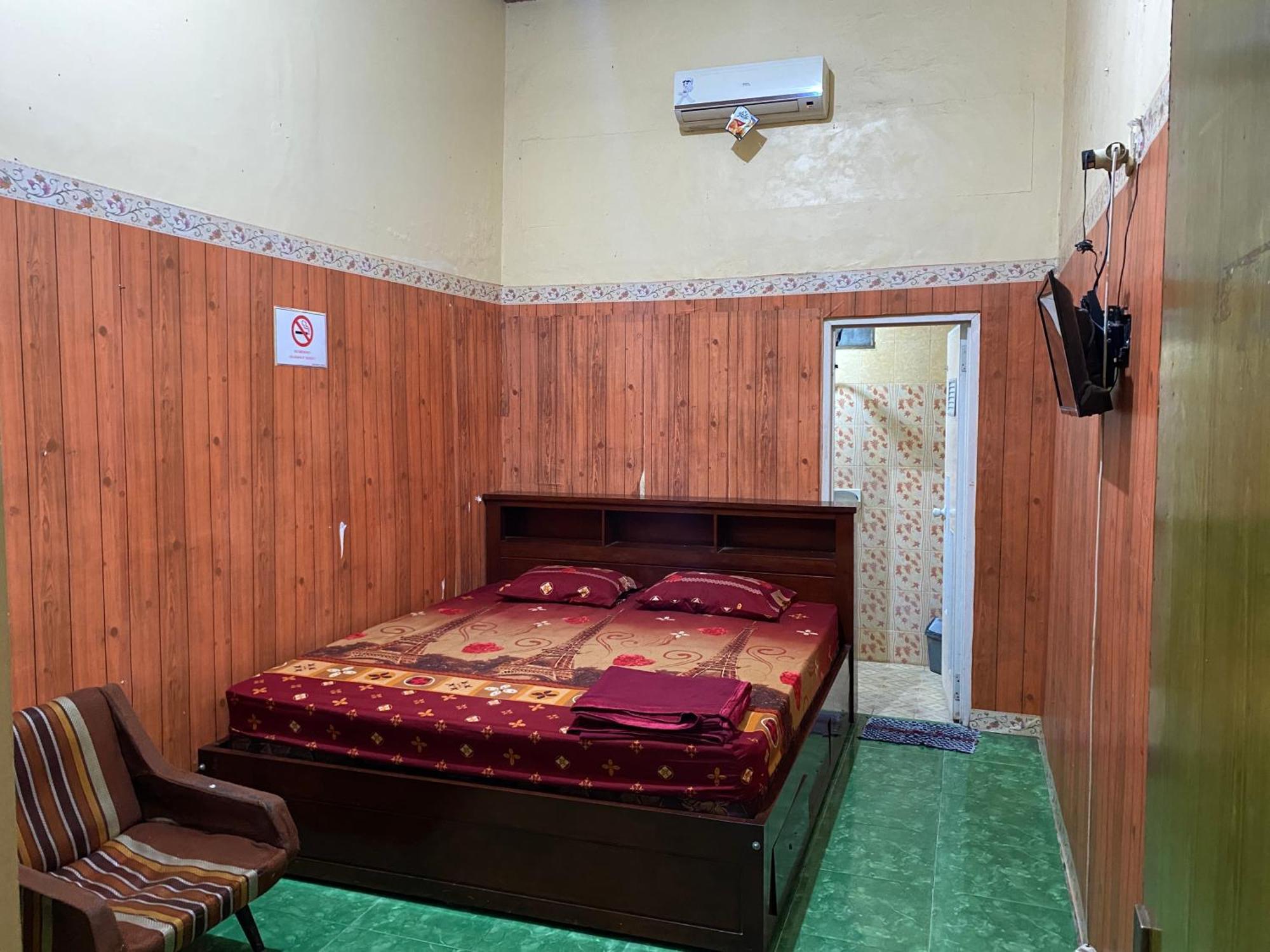 Parikesit Guest House Yogyakarta Exterior foto